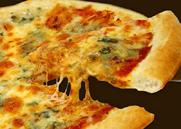 クワトロフォルマッジ(4種類のチーズのピザ)