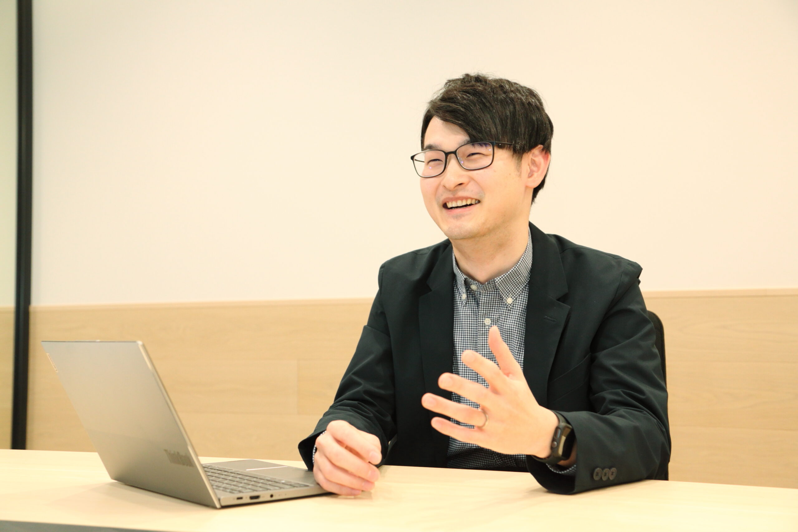 マーケティング事業部　戸田