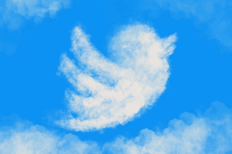 雲の形がtwitterのロゴ